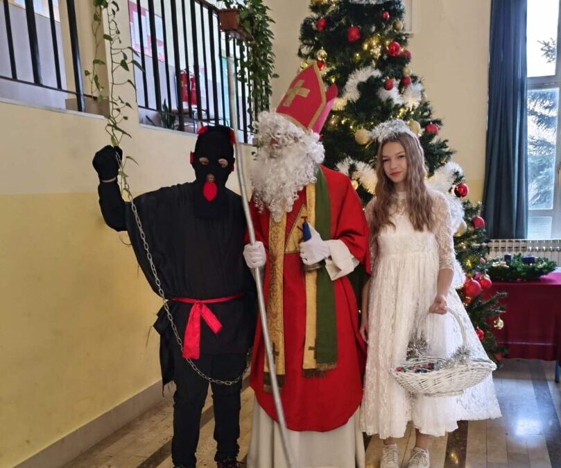 Posjet svetog Nikole u našoj školi 