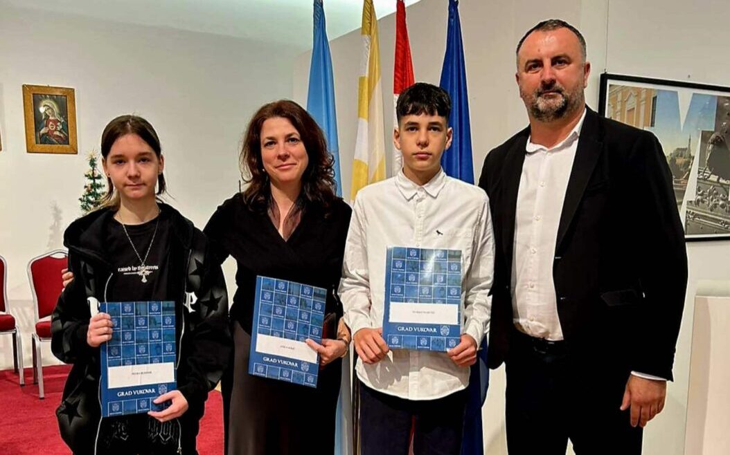 IMG-ede7a402e750275893a288b9b80b737d-V